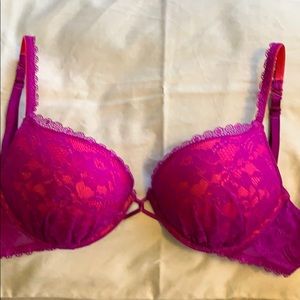 Victoria Secret Miraculous Plunge Push-up Bra